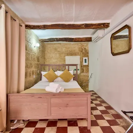 Augustinian Appartement La Valette