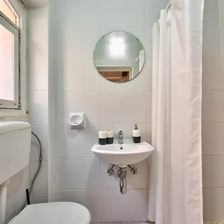 Augustinian By Vallettastay 아파트